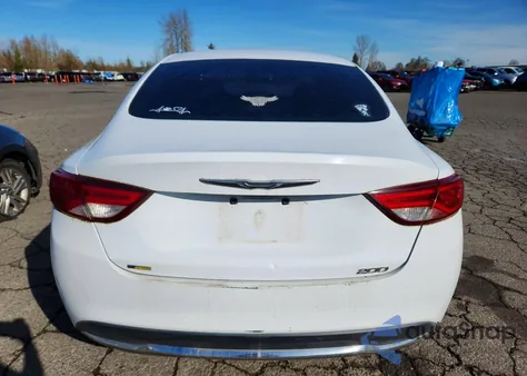 2015 Chrysler 200 Limited из США, поврежденный, VIN 1C3CCCAB7FN575282